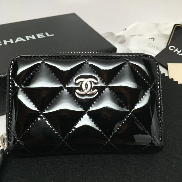 Wanted Classic Chanel Zippy Coin Purse - Picture 1 of 6